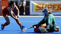 La gallega Olalla Pi�eiro intenta marcar