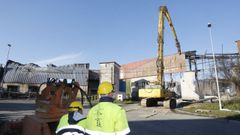 Comenz� la demolici�n de una de las naves