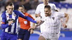 Albentosa, marcando a Lucas en Riazor