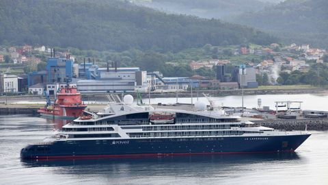 En mayo de 2025 hizo escala en Brens el crucero de lujo Le Lap�rouse