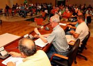 La directiva del Arousa ha decidido cambiar de lugar la asamblea, que pasa del Concello a Fexdega. 