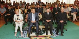 De izquierda a derecha, Josefina Balboa, Luis Garc�a, Jes�s Cobas y Jes�s Antelo, ayer, en el sal�n de plenos carball�s, donde se celebr� la ceremonia. 