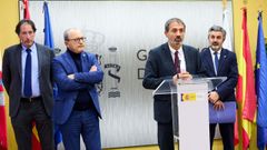 El consejero c�ntabro de Obras P�blicas, Ordenaci�n del Territorio y Urbanismo, Jos� Luis Gochicoa; el consejero de Industria, Turismo, Innovaci�n, Transporte y Comercio del Gobierno de Cantabria, Francisco Javier L�pez Marcano; el secretario general de Infraestructuras del Ministerio de Transportes, Xavier Flores, y el Consejero de Medio Rural y Cohesi�n Territorial, Alejandro Jes�s Calvo, durante una rueda de prensa posterior a la reuni�n sobre la situaci�n de los trenes para Cantabria y Asturias en la Delegaci�n del Gobierno de Cantabria