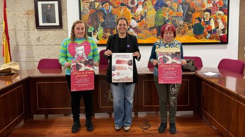 Presentaci�n en el Concello do Carballi�o de los talleres para mujeres de este mes de diciembre.