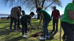 Alumnos de Sada cantando