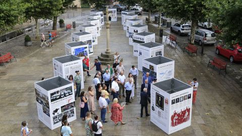 La exposición sobre el 140 aniversario de la Voz de Galicia fue inaugurada este jueves en Monforte