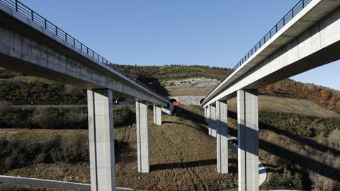 Uno de los viaductos en el tramo del ave que en el2020 se anunci que seran cofinanciados por la Comisin Europea