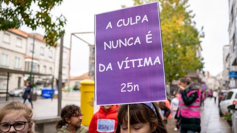 Manifestación por el 25N de Xinzo de Limia