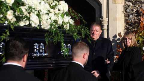 Allegados y miembros de One Direction acuden al funeral de Liam Payne para su ltimo adis