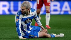 David Mella, dolido durante el partido entre el Deportivo y el Granada.