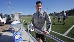 Oier Calvillo renov� por una temporada con el Pontevedra CF