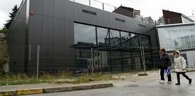 El auditorio lleva tiempo construido y a la espera de que llegue el mobiliario. 