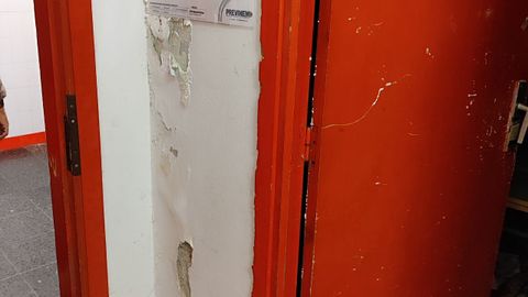 A pesar de las labores de mantenimiento, las deficiencias en el CEIP Pr�cticas resurgen cada curso