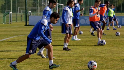 Raí, en primer término, durante el entrenamiento de este miércoles