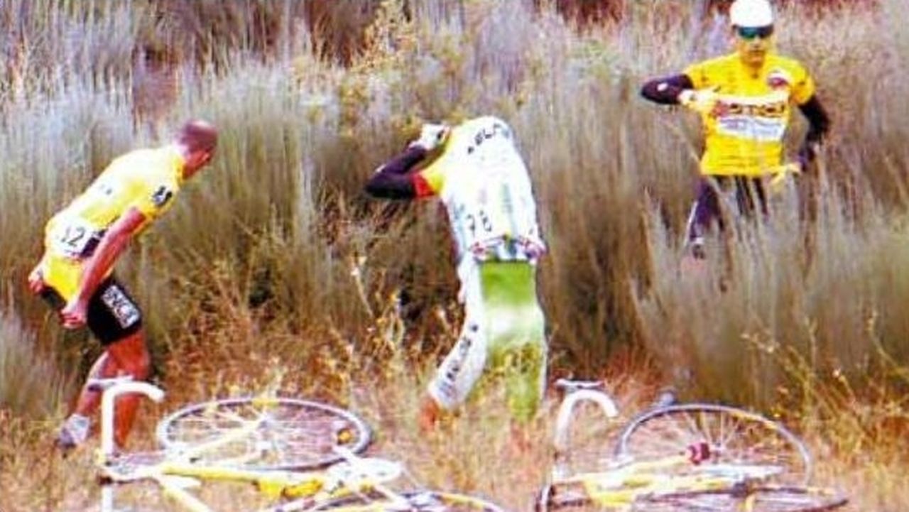 Hace 30 años una cena intoxicada ponía en jaque a los ciclistas de la Vuelta a España