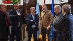 Reuni�n Luis Menor con la directiva del Pabell�n CF representada por Antonio Iglesias Iglesias, Fernando Mart�nez Lamas, Jos� Javier Nogueira �lvarez, Emilio L�pez Fern�ndez y Julio Soto Varela
