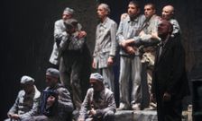 �El Tri�ngulo Azul� representouse o pasado s�bado no Pazo da Cultura de Nar�n. 