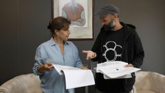 La alcaldesa, Maria Gueimunde, y Lucas Requejo, de Prato_DO, este martes en la presentacin