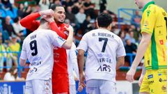 Caio C�sar, junto a Yan, celebrando la victoria frente al Ja�n.