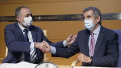 Firma del convenio para probar los f�rmacos en Galicia