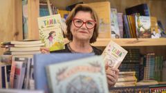 A escritora Fina Casalderrey, na feira do libro de Pontevedra