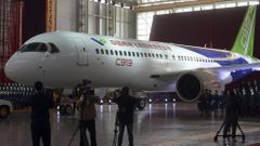 As� es el avi�n comercial chino que competir� con Boeing y Airbus