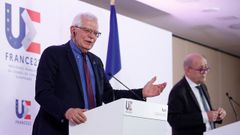El jefe de la diplomacia europea, Josep Borrell, en su comparecencia junto al ministro de Exteriores franc�s, Jean-Yves Le Drian