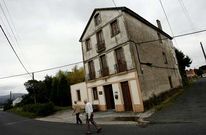 Imagen de archivo de la antigua casa rectoral de Pedroso que se prev� rehabilitar.