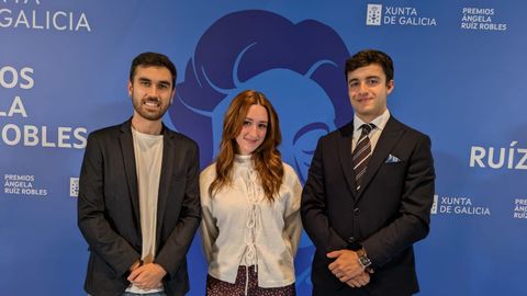Brais Paisal, Iria Palacios y Antonio Prez, tres de los pobrenses que ganaron el premio de excelencia acadmica