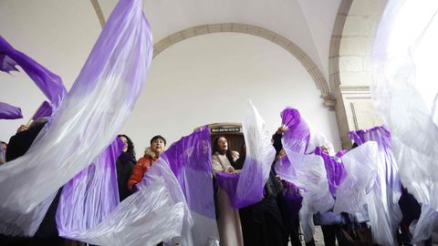 Abanicos morados contra la violencia machista