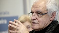 Freixanes presenta unha versi�n revisada do seu debut novel�stico, �O tri�ngulo inscrito na circunferencia�