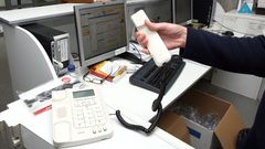 Foto de archivo de un tel�fono en un centro de salud 