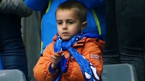 Aitor derbi Real Oviedo Sporting El dia Despues.Aitor, durante el derbi frente al Sporting