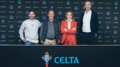 Jonthan Pereira, Xos� Carlos Blanco, Mari�n Mouri�o y �lex Otero, reunidos para la firma del convenio entre Celta y Santa Mari�a.