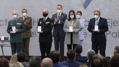 Los reyes, en la entrega de las Medallas al M�rito de la Protecci�n Civil del Ministerio del Interior a 39 instituciones que participaron en la emergencia en La Palma tras la erupci�n del volc�n