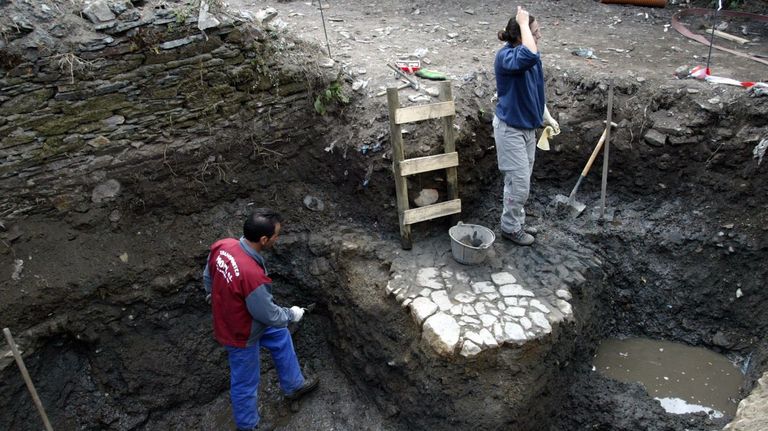 La excavacin realizada en el barrio de O Carme en el ao 2005