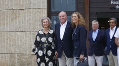 La reina Sof�a, el rey Juan Carlos y la infanta Elena, en Sanxenxo, en septiembre del 2019