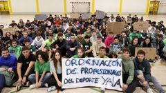 Alumnos de la INEF de la UDC exigen una Ley de Ordenacin Estatal de Profesionales del Deporte.