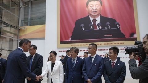 El presidente Pedro S�nchez, a su llegada a la Academia China de Ciencias Sociales, en Pek�n