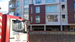 Los bomberos de Barreiros abrieron la puerta de un domicilio en la R�a do Mari�eiro, en Burela