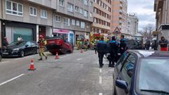 Cmo pudo acabar volcado un coche en una calle de apenas seis metros en O Castrilln?