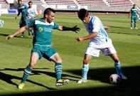 Jimmy ocupar� el carril izquierdo del Compostela ante el Coruxo. 