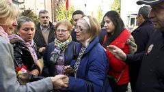 La madre del agente herido en una concentraci�n en Vigo en solidaridad con los polic�as desplegados en Catalu�a