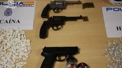 Droga y armas incautadas en la vivienda de Ourense de Domingo G. N. durante la redada efectuada por agentes de Polic�a Nacional 