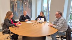 David Regades, delegado del consorcio estatal, se reuni� con los responsables de Al�n Space