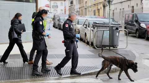Operativo antidroga en la calle Vizcaya de A Coru�a