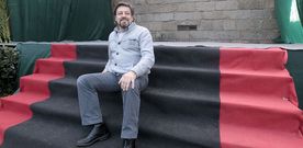 Lo de Jos� Manuel viene de tradici�n familiar porque ya su abuelo particip� en los inicios de las representaciones de Paradela. 