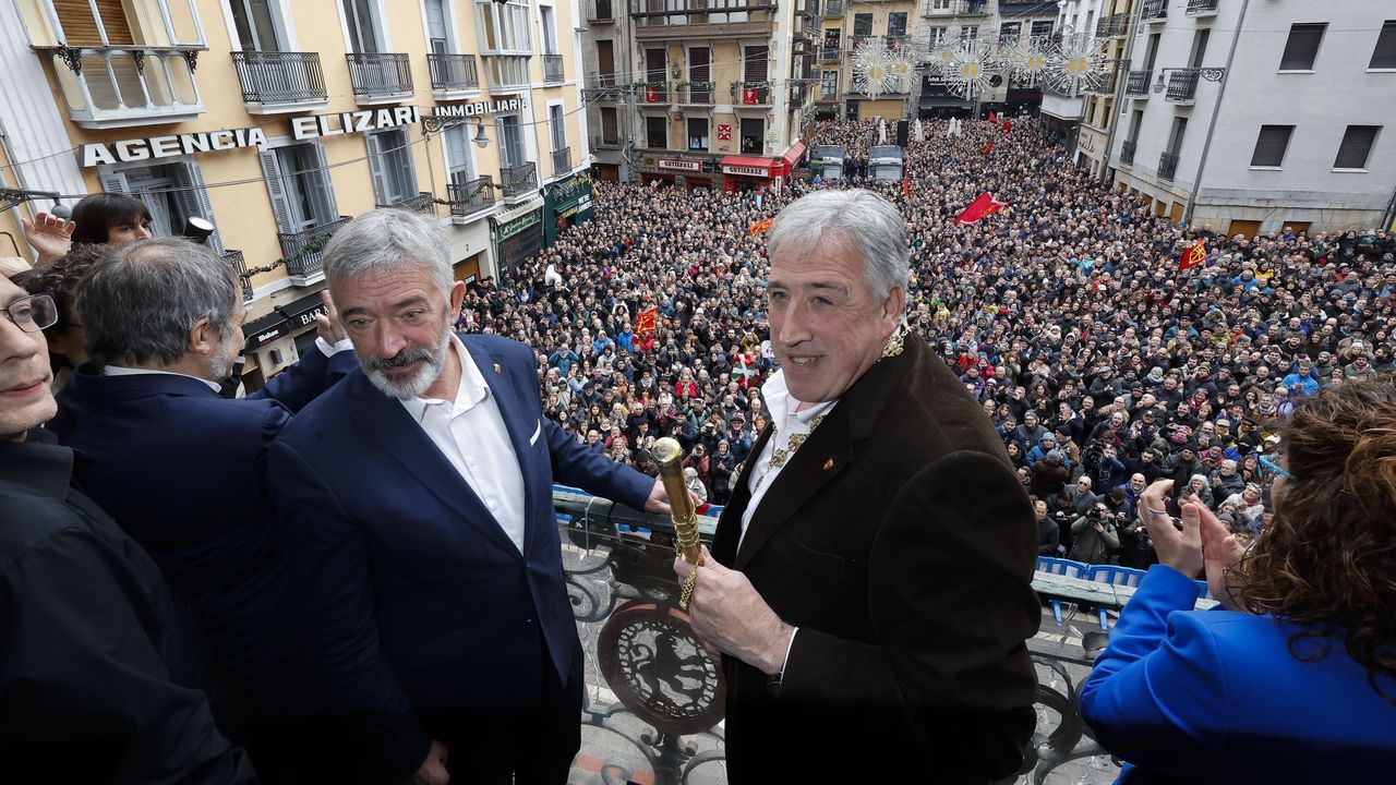 El PSOE y Bildu consuman su alianza con la investidura de Asiron en ...