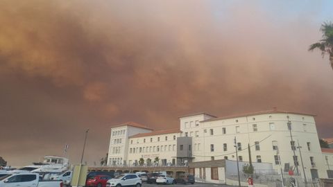 Gran incendio declarado en el macizo de Corbi�res, en Francia, que ha quemado m�s de 11.000 hect�reas