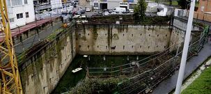 Desde que se paralizaron las obras, a finales del 2010, los vecinos de los alrededores esperan una soluci�n a este grave problema. 